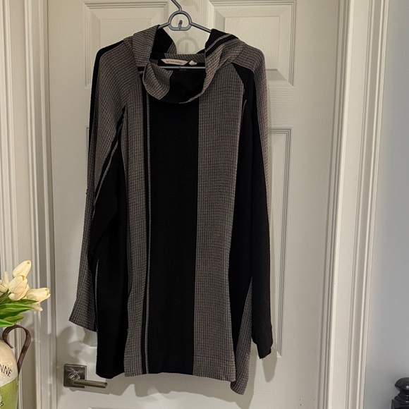 Black and brown cowl neck tunic - Picture 1 of 9